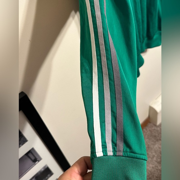Vintage Adidas Men’s green  Label Ultrastar Nylon Zip Up Track Jacket size M - Picture 6 of 6